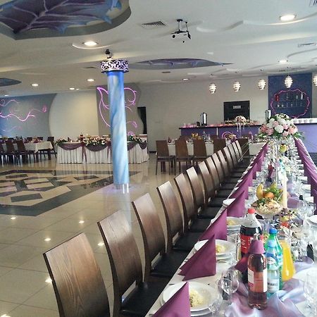 Restauracja Motel HalkaPłock エクステリア 写真
