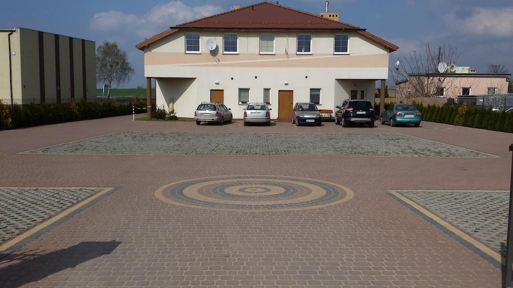 Restauracja Motel HalkaPłock エクステリア 写真