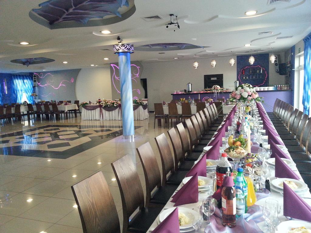 Restauracja Motel HalkaPłock エクステリア 写真
